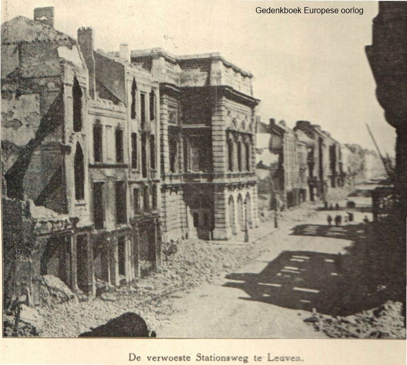 Zicht op de puinen in de Statiestraat (=Bondgenotenlaan) in 1914 (foto Gedenkboek Europese oorlog)