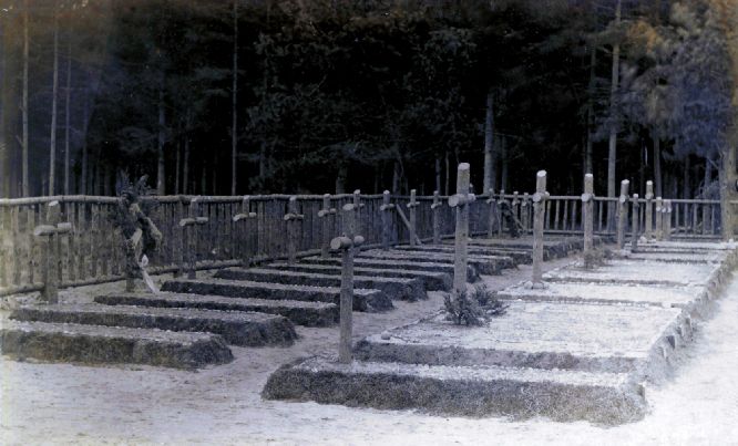 Begraafplaats van het gevangenekamp Munster. Hier lag Felix Soetewey begraven (foto www.munsterlager.com)